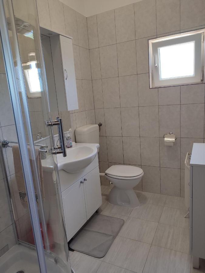 Hramina Apartment *